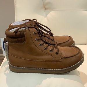 Old Navy Faux-Leather Moccasin Boots for Boys.